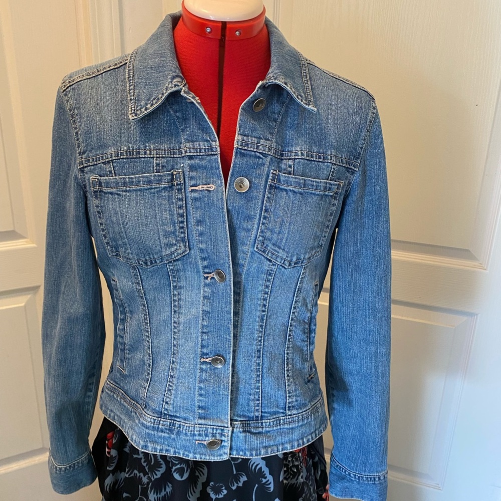 Slightly Tailored Denim Jacket Medium Blue